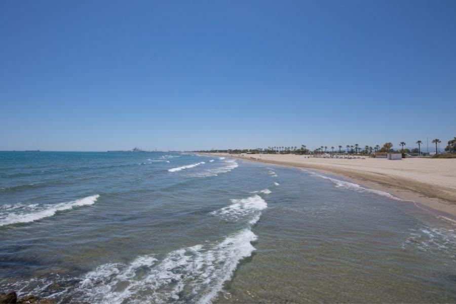 Gurugu_Beach_Castell&oacute;n
