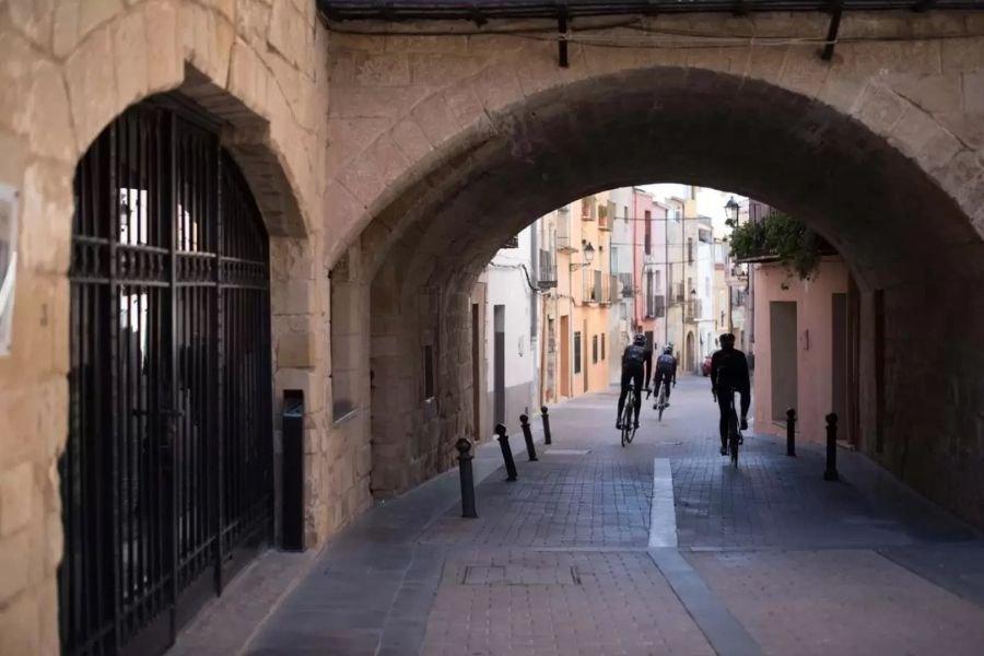 Cabanes_town