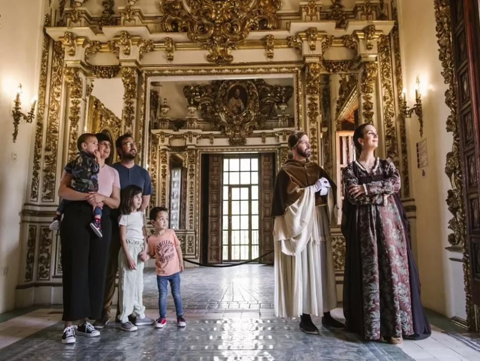 Visitar el Palau Ducal de Gandia con niños: Un viaje al pasado fascinante
