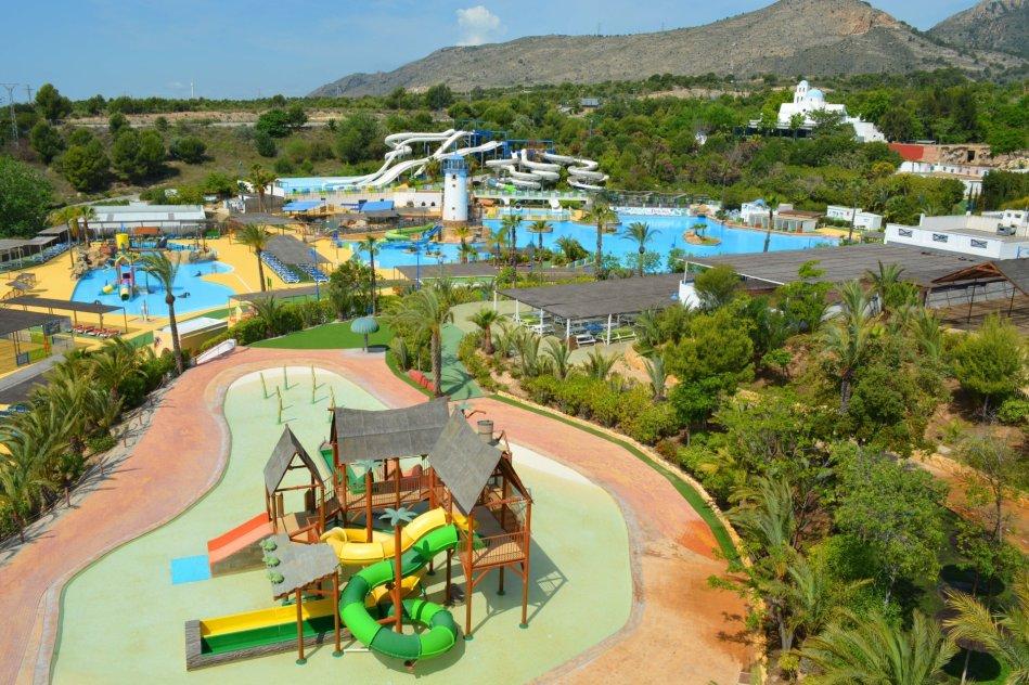 Parques acuáticos en la Comunitat Valenciana para ir con niños