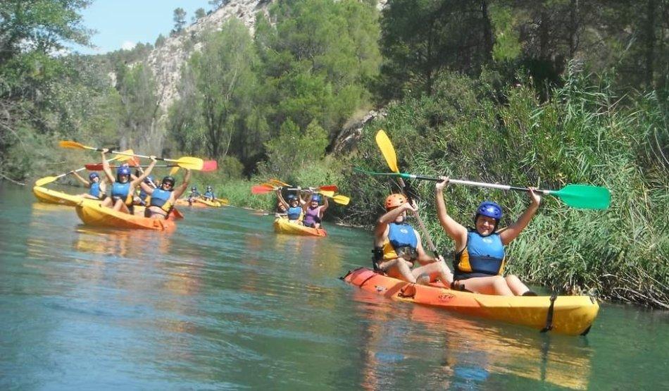 Vacaciones multiaventura con niños en Cofrentes