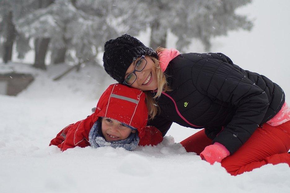 nieve con niños
